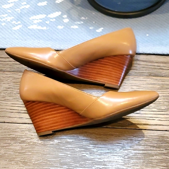 Franco Sarto Wedges - Picture 2 of 9